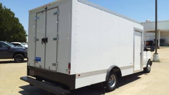 2023 GMC Savana Cutaway Work Van