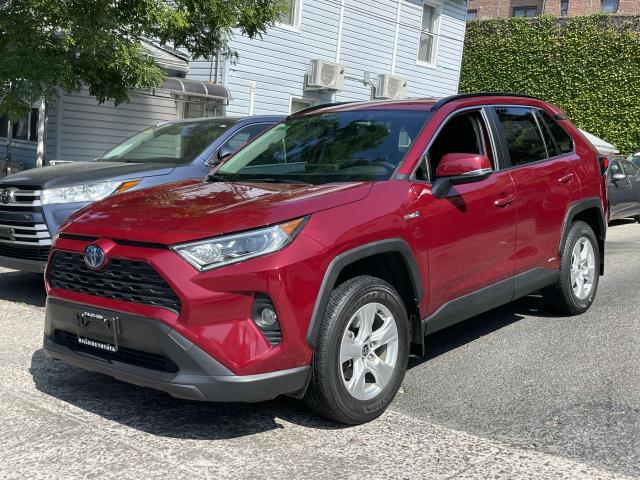 2020 Toyota RAV4 Hybrid XLE AWD (Natl) [13]