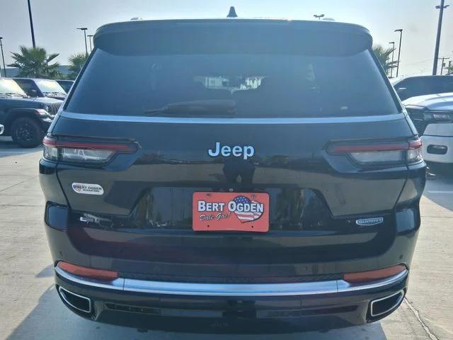 2022 Jeep Grand Cherokee L Summit 4x2