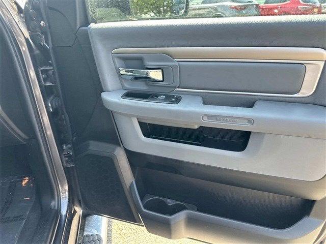 2017 RAM 1500 Big Horn Quad Cab 4x4 64 Box