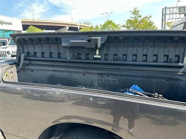 2017 RAM 1500 Big Horn Quad Cab 4x4 64 Box