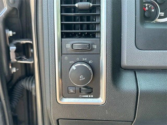 2017 RAM 1500 Big Horn Quad Cab 4x4 64 Box
