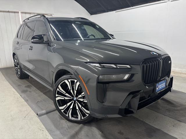 2023 BMW X7 M60i