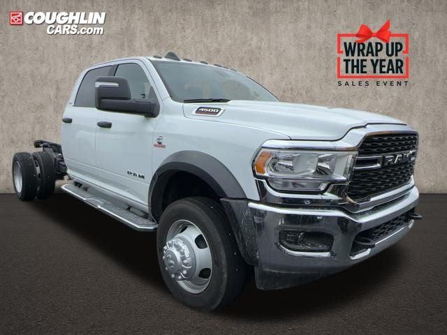 2023 RAM Ram 4500 Chassis Cab RAM 4500 SLT CHASSIS CREW CAB 4X4 60 CA