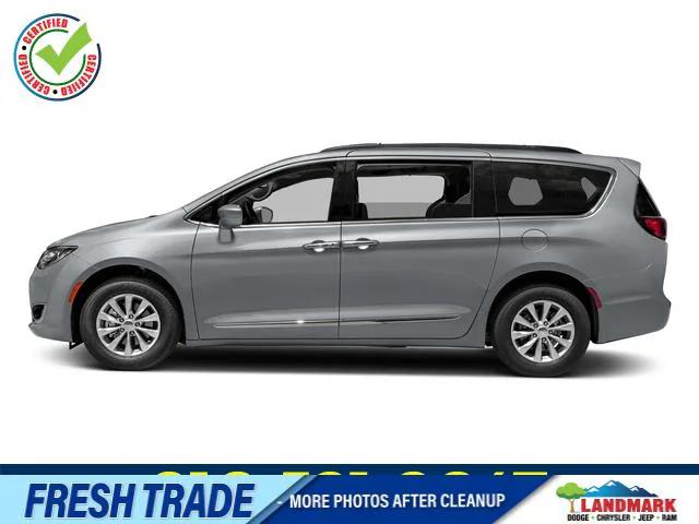 2017 Chrysler Pacifica Touring Plus