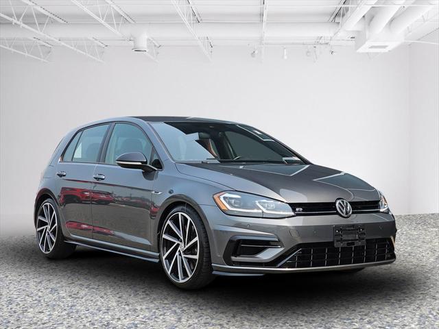 2019 Volkswagen Golf R 2.0T w/DCC & Navigation