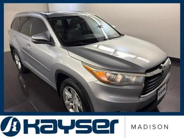 2015 Toyota Highlander Limited V6 for sale in Madison, WI