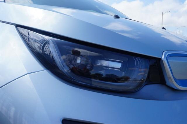 2014 BMW i3 Base w/Range Extender