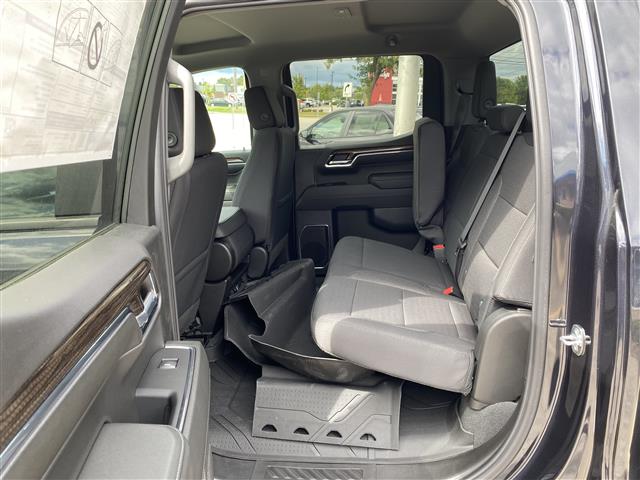 2023 Chevrolet Silverado 1500 4WD Crew Cab Standard Bed LT