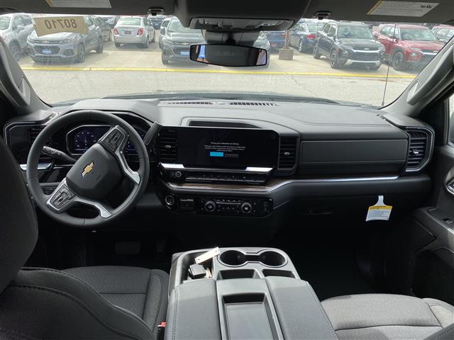 2023 Chevrolet Silverado 1500 4WD Crew Cab Standard Bed LT