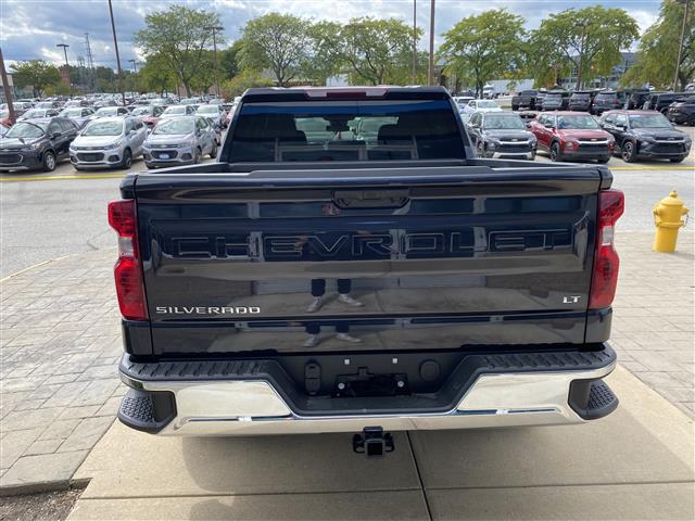 2023 Chevrolet Silverado 1500 4WD Crew Cab Standard Bed LT