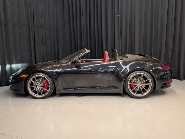 2020 Porsche 911 Carrera 4S Cabriolet