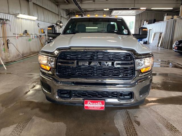 2023 RAM Ram 3500 Chassis Cab RAM 3500 TRADESMAN CHASSIS REGULAR CAB 4X4 60 CA