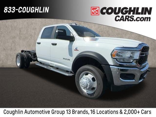 2023 RAM Ram 4500 Chassis Cab RAM 4500 SLT CHASSIS CREW CAB 4X4 60 CA 2023 RAM Ram 4500 Chassis Cab RAM 4500 SLT CHASSIS CREW CAB 4X4 60 CA