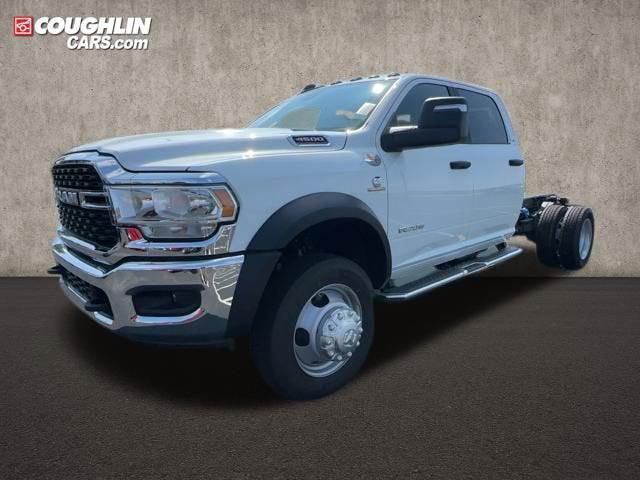 2023 RAM Ram 4500 Chassis Cab RAM 4500 SLT CHASSIS CREW CAB 4X4 60 CA 2023 RAM Ram 4500 Chassis Cab RAM 4500 SLT CHASSIS CREW CAB 4X4 60 CA