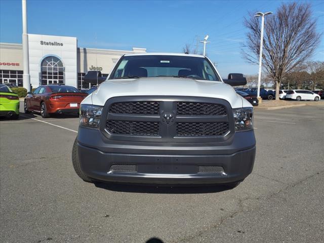 2023 RAM Ram 1500 Classic RAM 1500 CLASSIC TRADESMAN CREW CAB 4X4 57 BOX