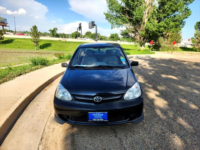 2003 Toyota Echo 2-Door Sedan