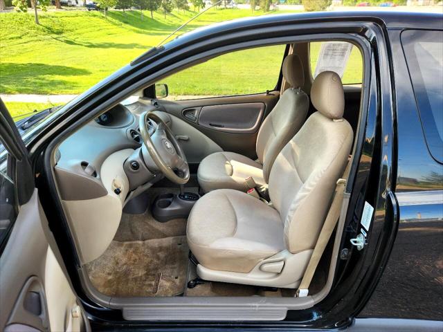 2003 Toyota Echo 2-Door Sedan