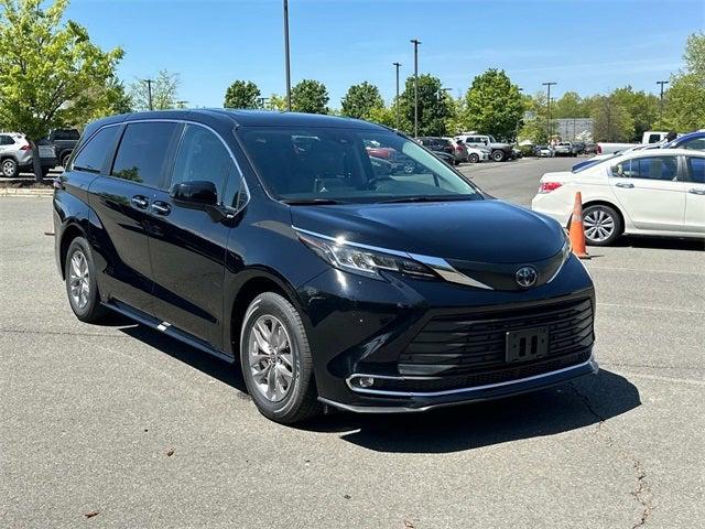 2022 Toyota Sienna XLE