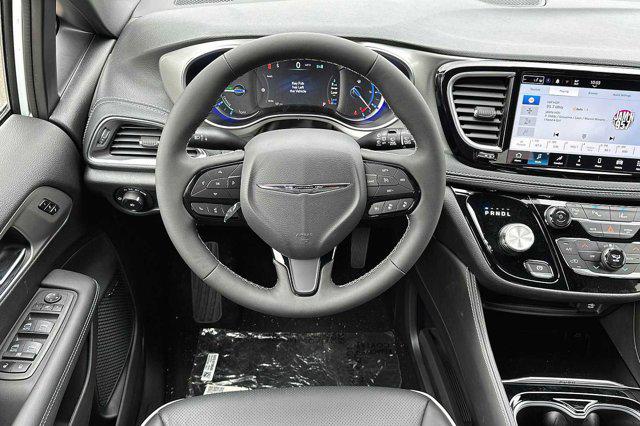 2023 Chrysler Pacifica Hybrid Limited