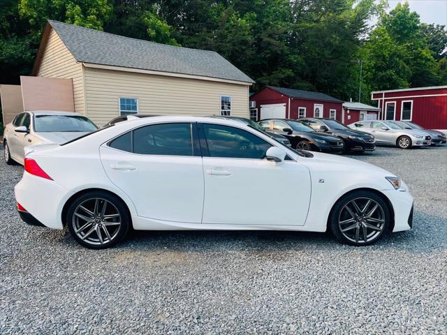 2017 Lexus IS 200t Base 4dr Sedan