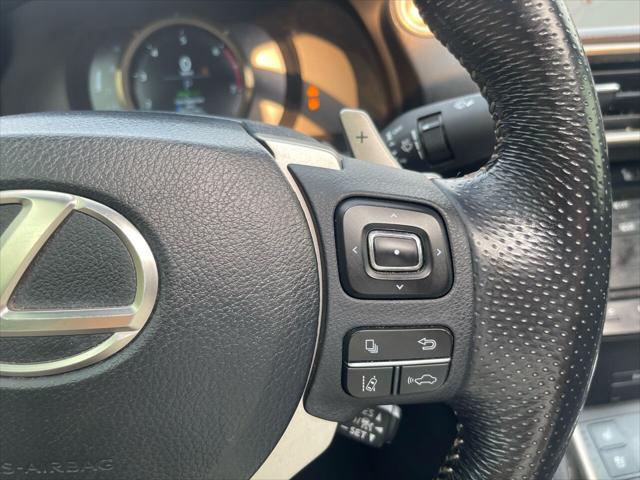 2017 Lexus IS 200t Base 4dr Sedan