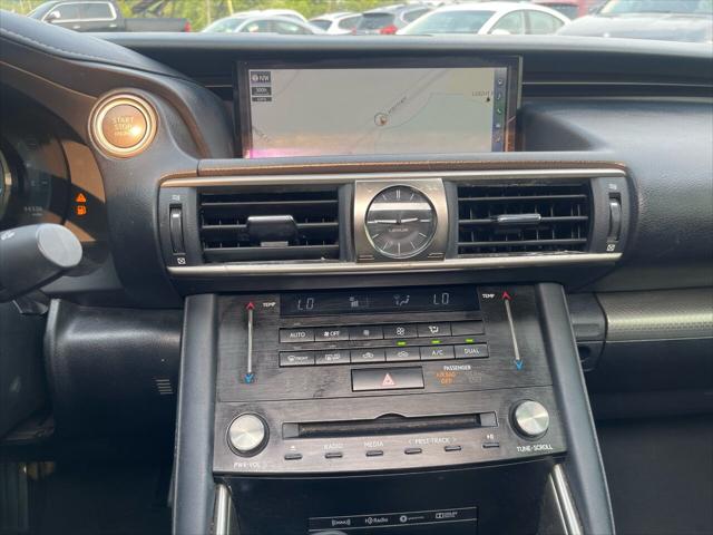 2017 Lexus IS 200t Base 4dr Sedan