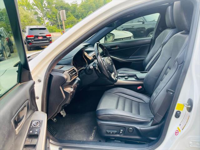 2017 Lexus IS 200t Base 4dr Sedan