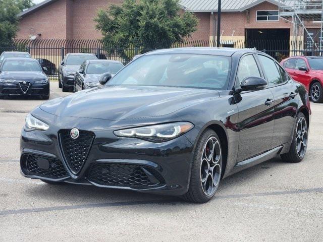 2024 Alfa Romeo Giulia GIULIA VELOCE RWD