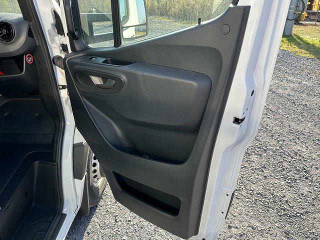 2023 Mercedes-Benz Sprinter 4500 Chassis Standard Roof 4-Cyl Diesel HO
