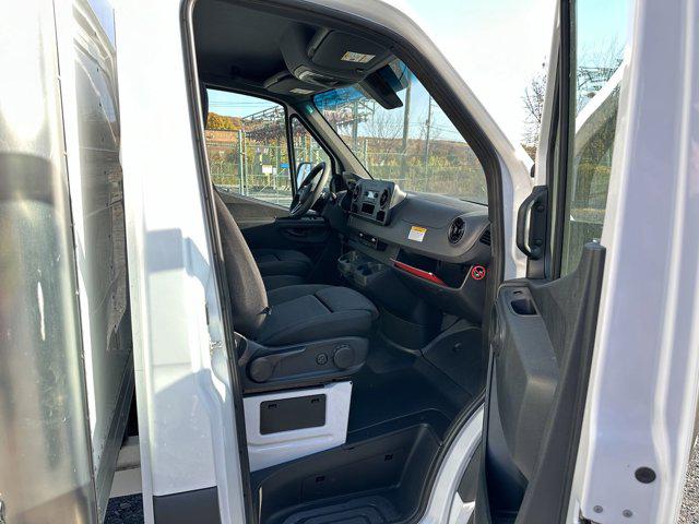 2023 Mercedes-Benz Sprinter 4500 Chassis Standard Roof 4-Cyl Diesel HO