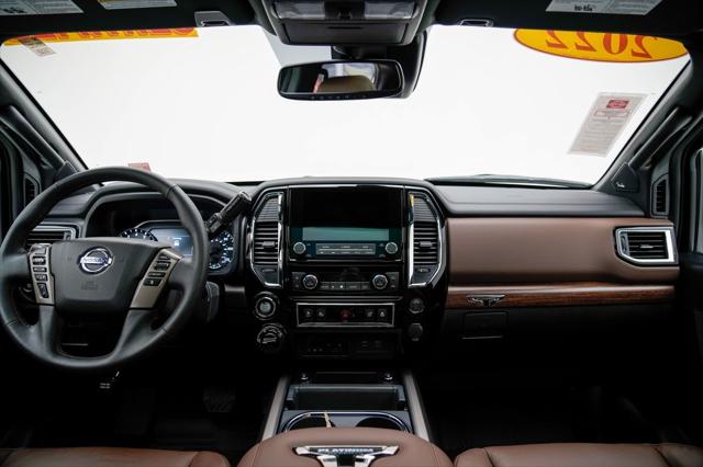 2022 Nissan Titan Crew Cab Platinum Reserve 4x4