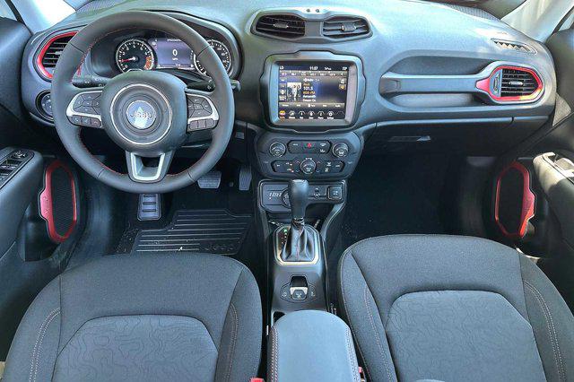 2023 Jeep Renegade Trailhawk 4x4
