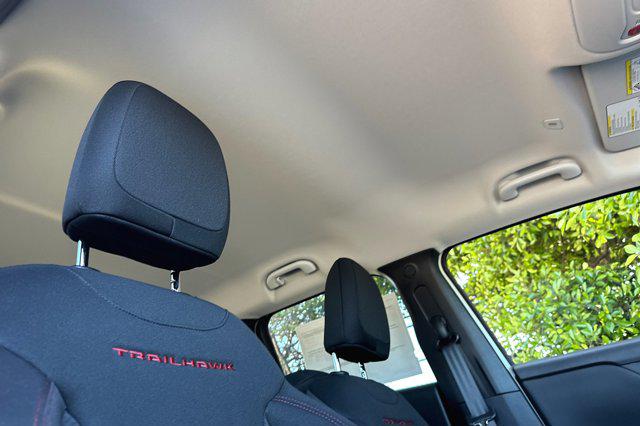 2023 Jeep Renegade Trailhawk 4x4