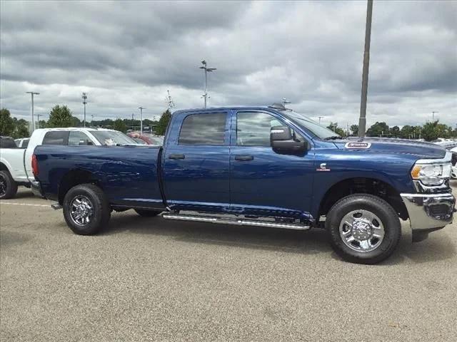 2023 RAM Ram 3500 RAM 3500 TRADESMAN CREW CAB 4X4 8 BOX