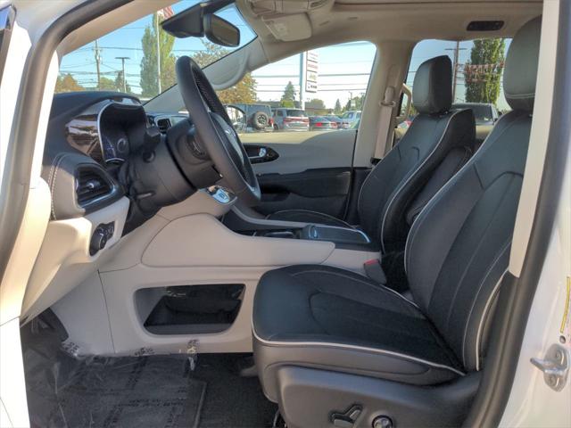 2023 Chrysler Pacifica Plug-In Hybrid PACIFICA PLUG-IN HYBRID LIMITED