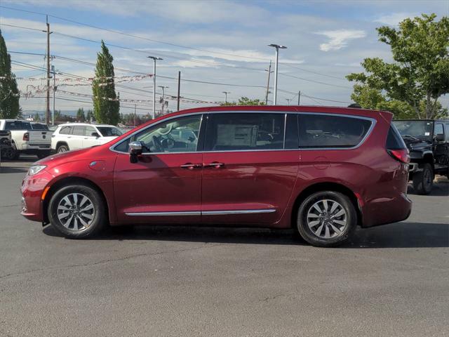 2023 Chrysler Pacifica Plug-In Hybrid PACIFICA PLUG-IN HYBRID LIMITED