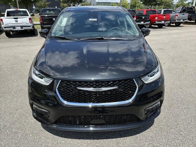 2023 Chrysler Pacifica PACIFICA TOURING L AWD