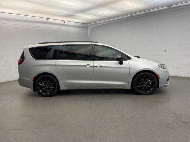 2023 Chrysler Pacifica PACIFICA LIMITED