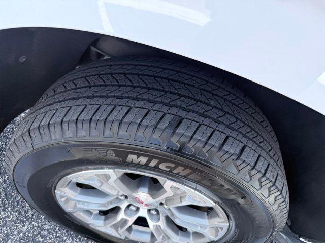 2022 GMC Yukon 2WD SLE