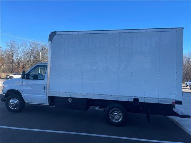 2018 Ford E-450 Cutaway Base SD Chassis 158 in. WB DRW