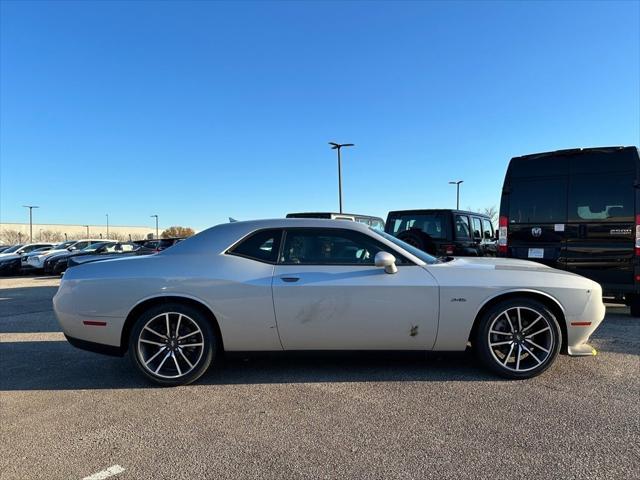 2023 Dodge Challenger CHALLENGER R/T