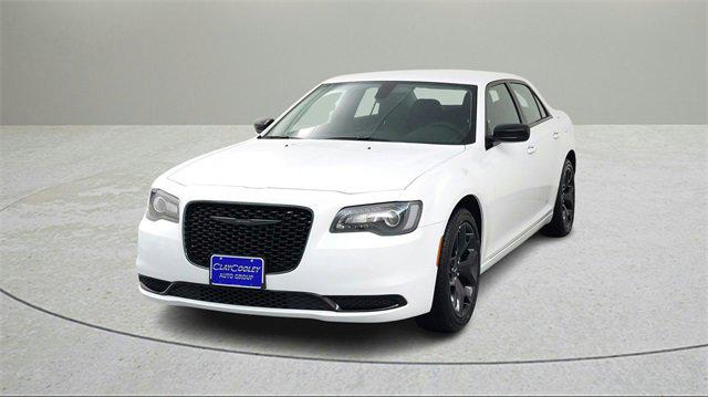 2023 Chrysler Chrysler 300 300 TOURING