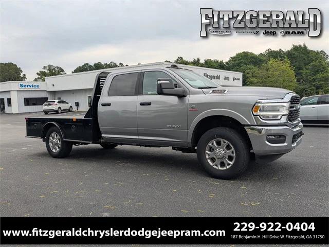 2024 RAM Ram 3500 Chassis Cab RAM 3500 SLT CREW CAB CHASSIS 4X4 60 CA