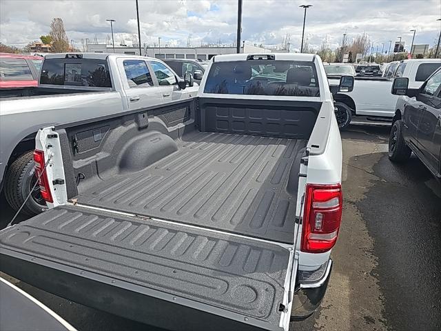 2024 RAM Ram 3500 RAM 3500 BIG HORN CREW CAB 4X4 8 BOX