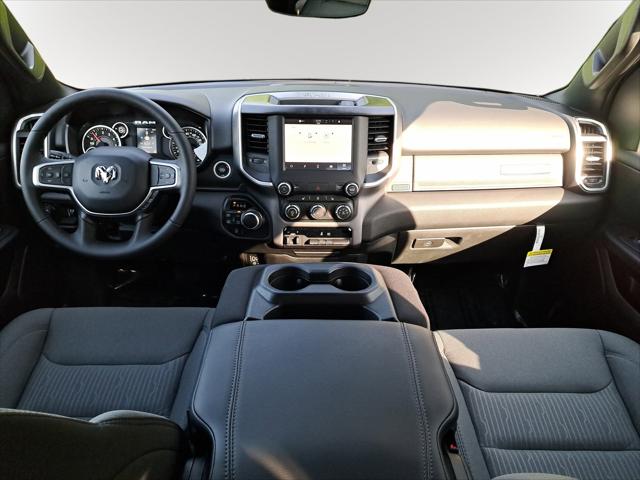 2023 RAM Ram 1500 RAM 1500 BIG HORN QUAD CAB 4X4 64 BOX