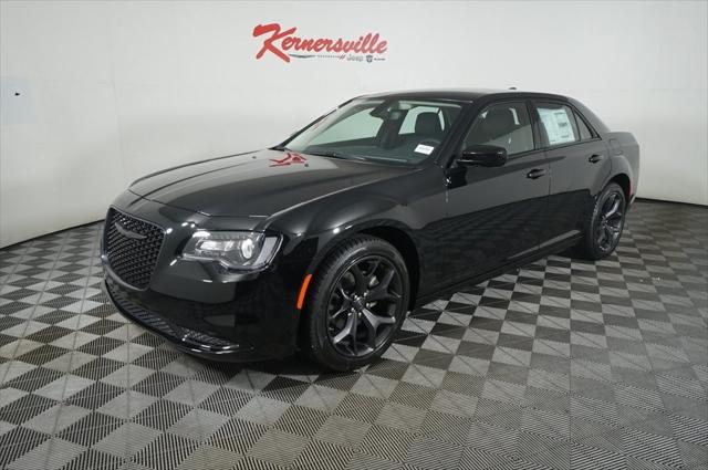 2023 Chrysler Chrysler 300 300 TOURING