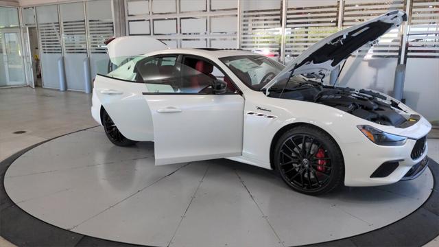 2023 Maserati Ghibli Modena Q4