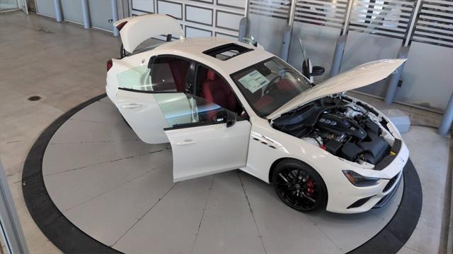 2023 Maserati Ghibli Modena Q4