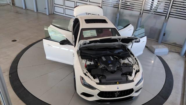 2023 Maserati Ghibli Modena Q4